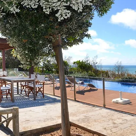 Villa Sleeps 14 Pool Wifi