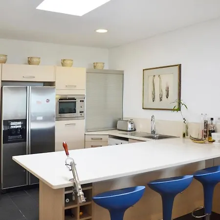 Sleeps 14 Pool Wifi Villa *